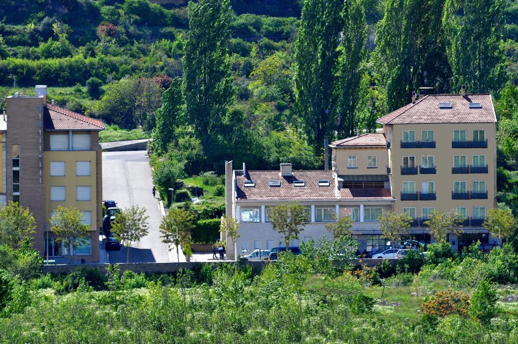 Hotel Sole La La Pobla de Segur Eksteriør billede