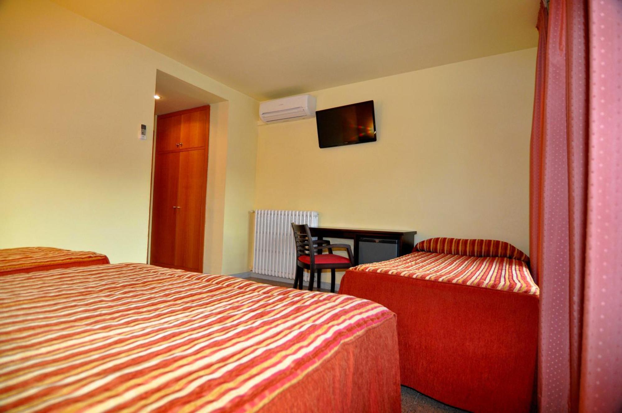 Hotel Sole La La Pobla de Segur Eksteriør billede