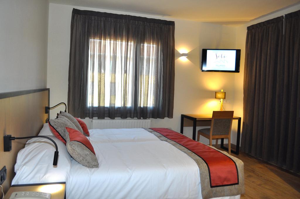 Hotel Sole La La Pobla de Segur Værelse billede